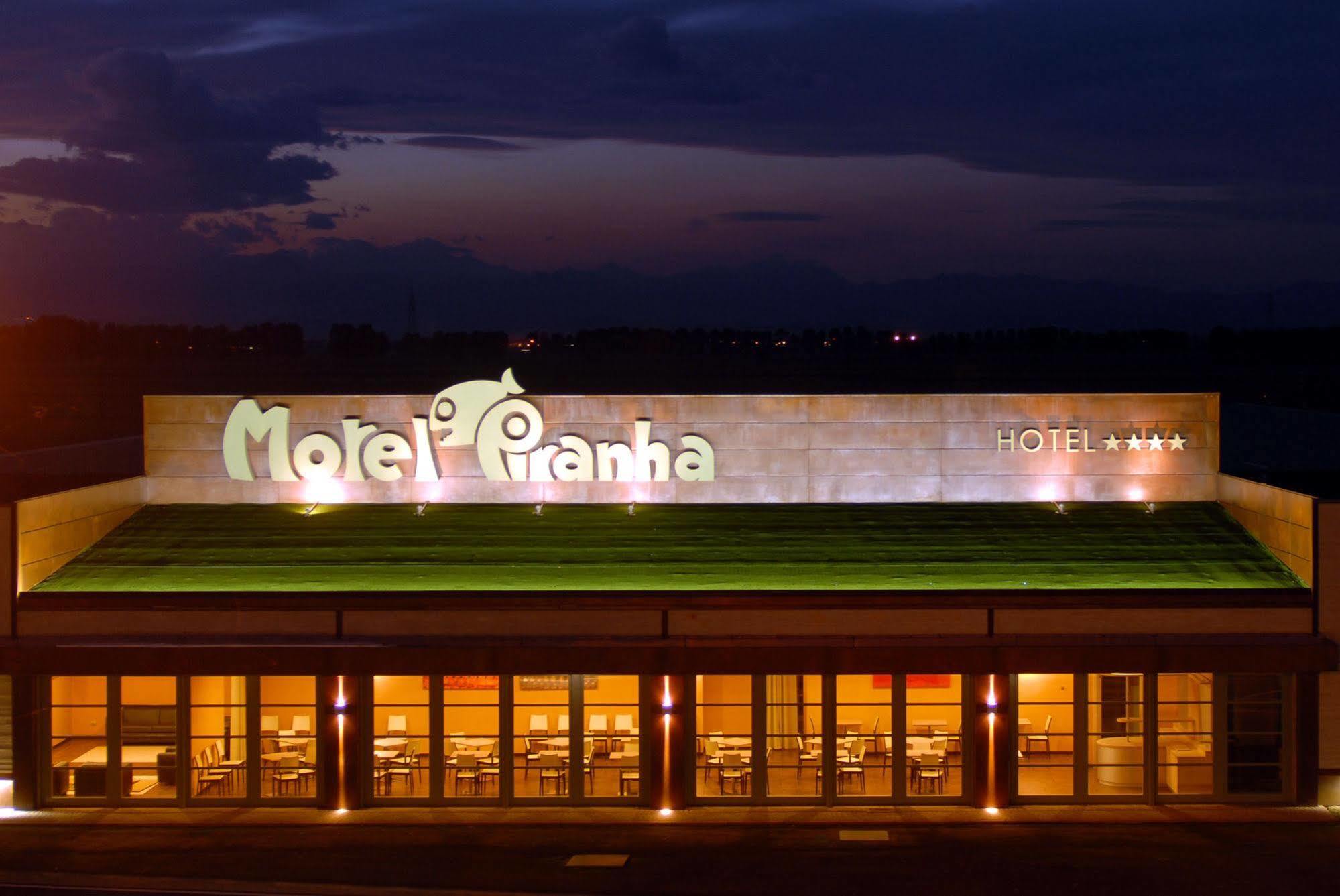 Motel Hotel Piranha Cameriano Exterior photo